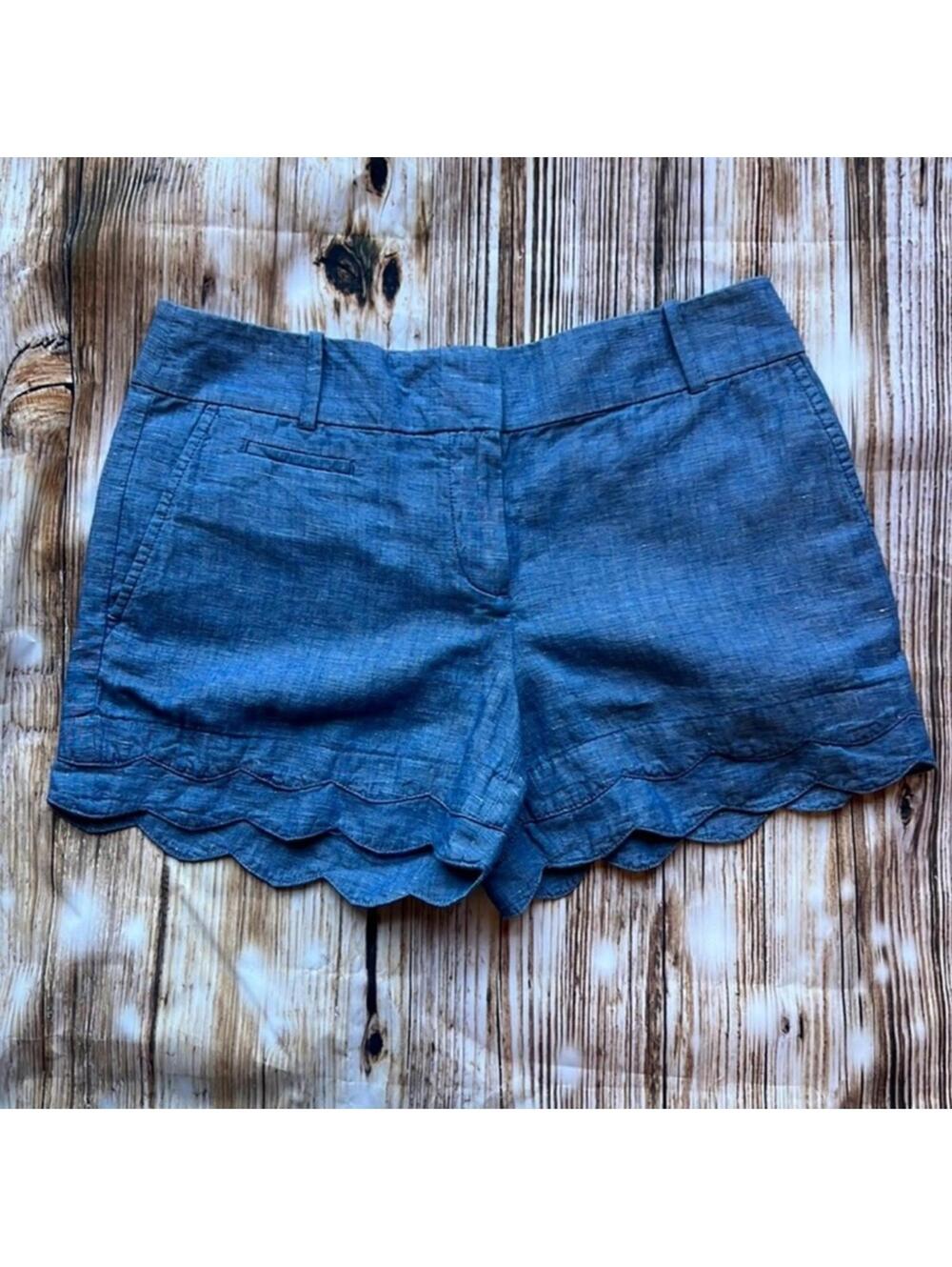 💙 Ann Taylor LOFT Chambray Shorts with Scallop trim Riviera Short